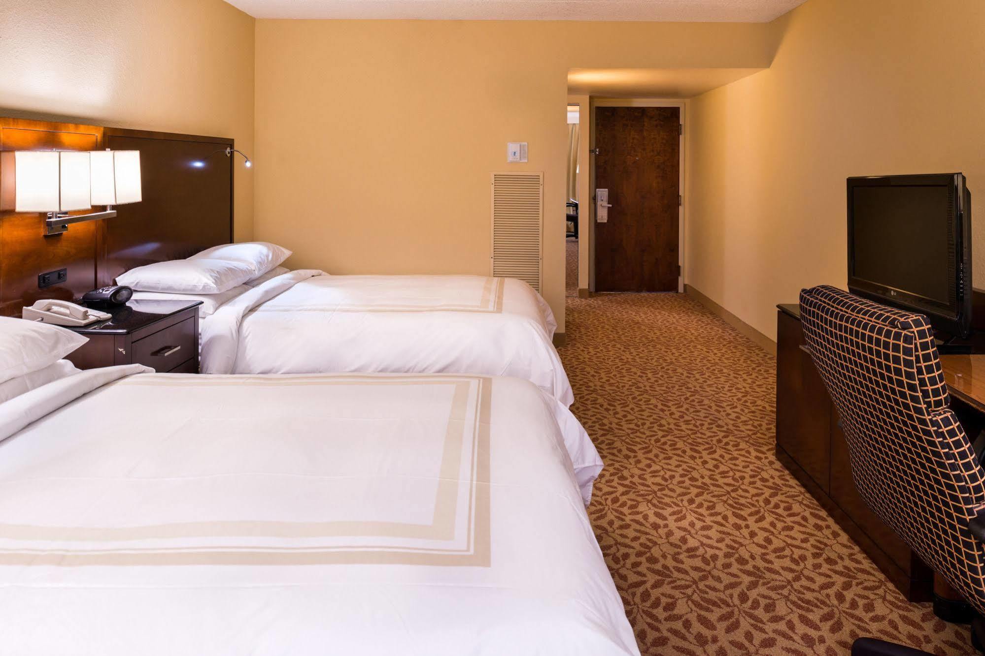 Marriott Melville Long Island מראה חיצוני תמונה